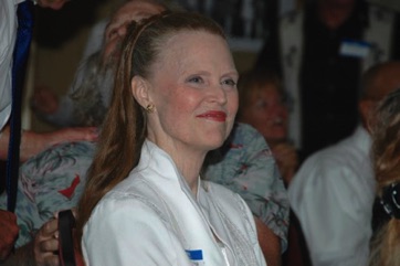 015-Valerie.jpg 015-Valerie.jpg